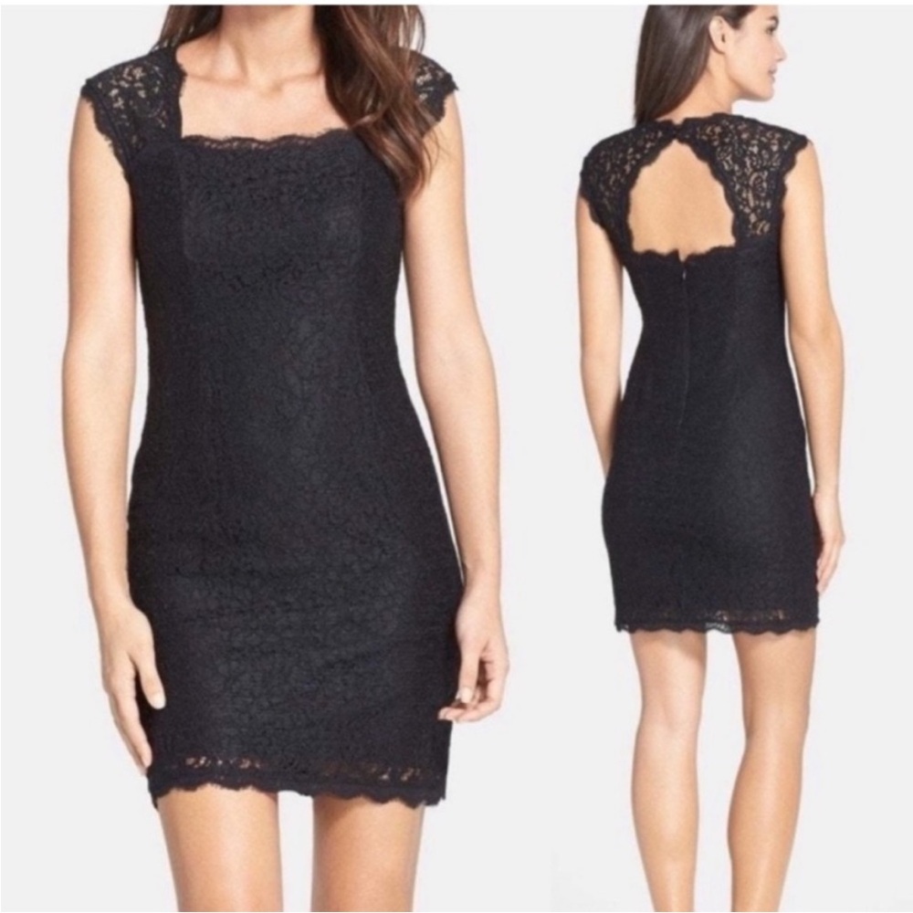 ⭐️2/$77⭐️Adrianna Papell ~ Black Cutout Back
Shift Cocktail Dress 14 like new